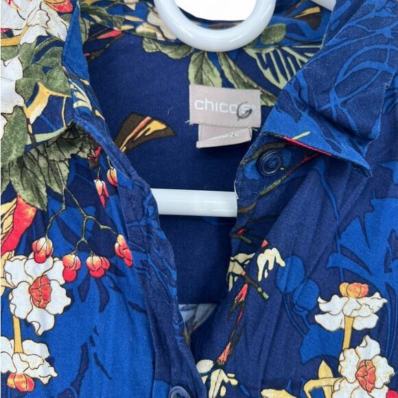 CHICO'S | 0 = S /4 | Top Button Up Down Blouse Easy Shirt navy floral pattern - Picture 2 of 4